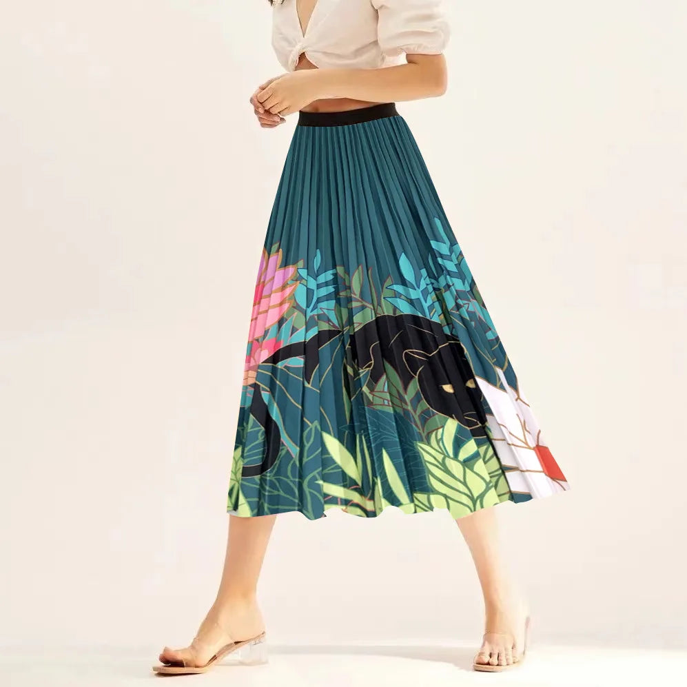 Pleated skirt with leaf pattern