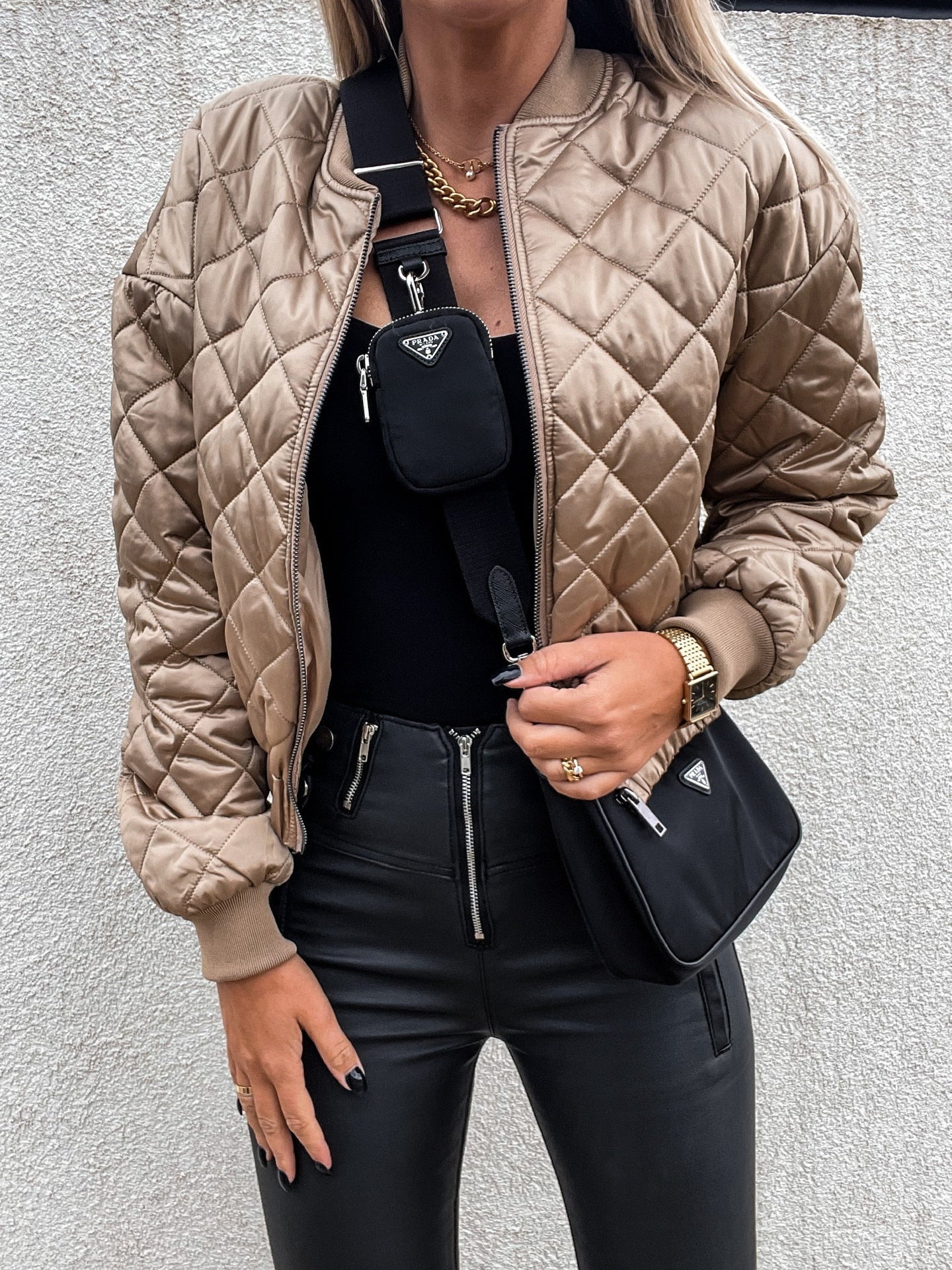 Women's short quilted jacket