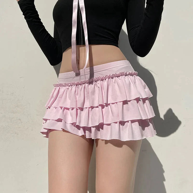 Shorts with ruffled hem and satin bow detail