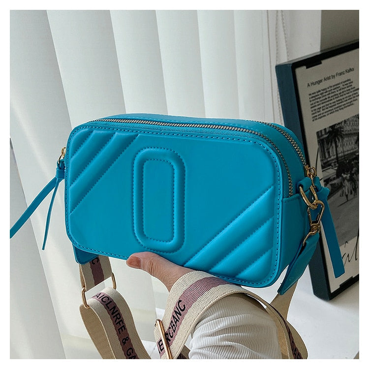 Snapshot shoulder bag