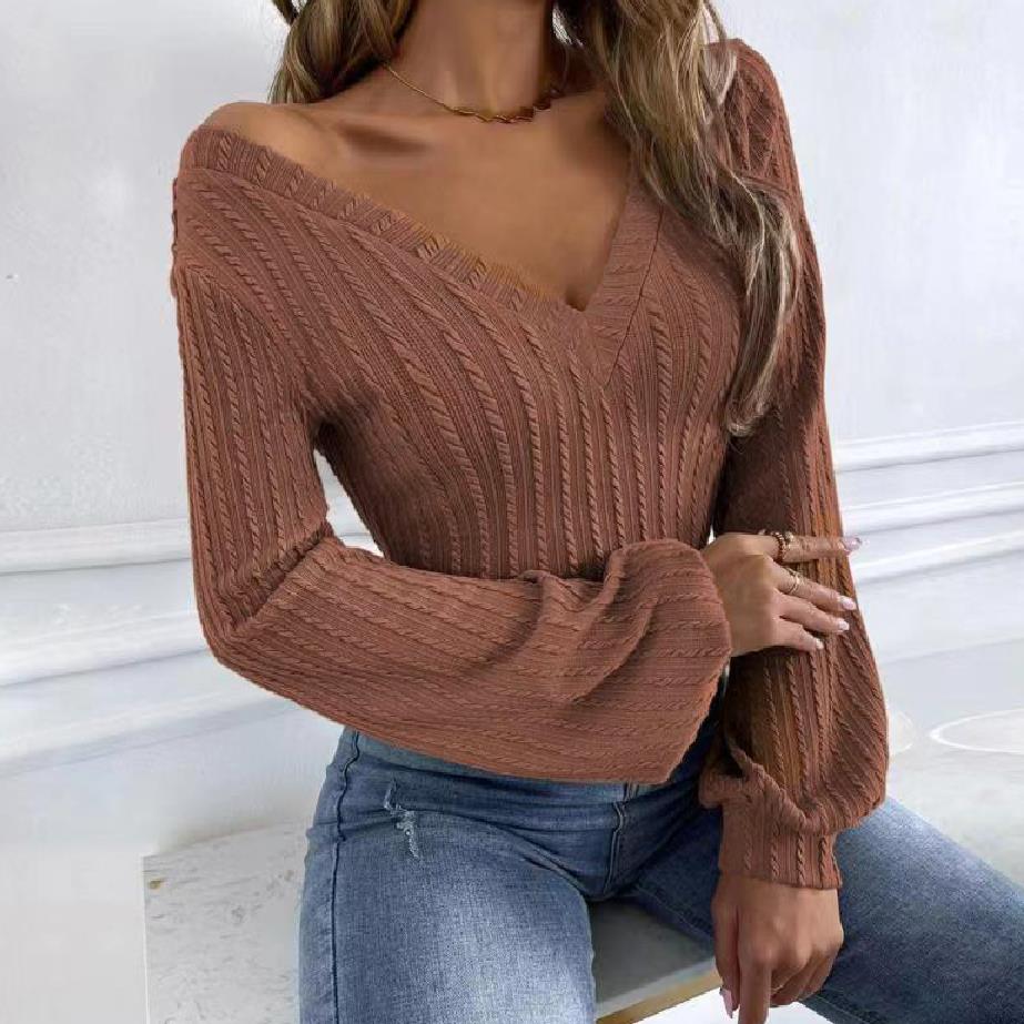 Women's fashion | Women's fashionable knitted tops with long sleeves and V-neckline