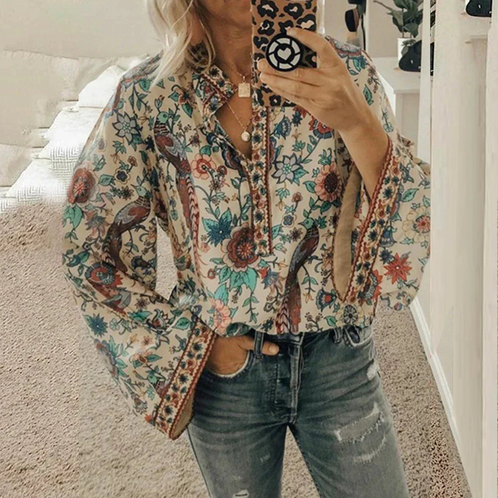 Blouse with bohemian floral pattern