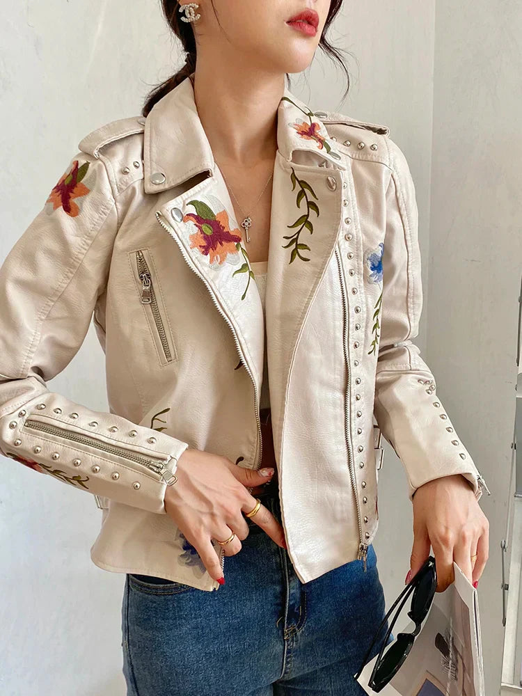 Syndra - elegant embroidered streetwear jacket