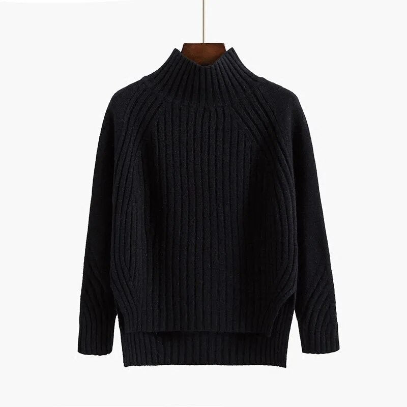 Women's turtleneck jumper with an elegant touch