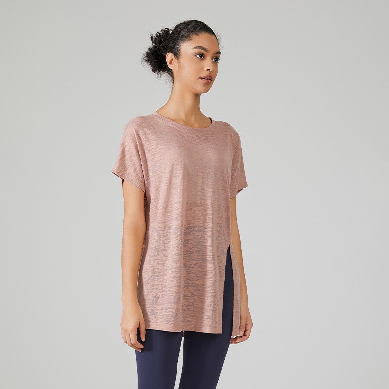 Yoga sports top with stylish knot binding