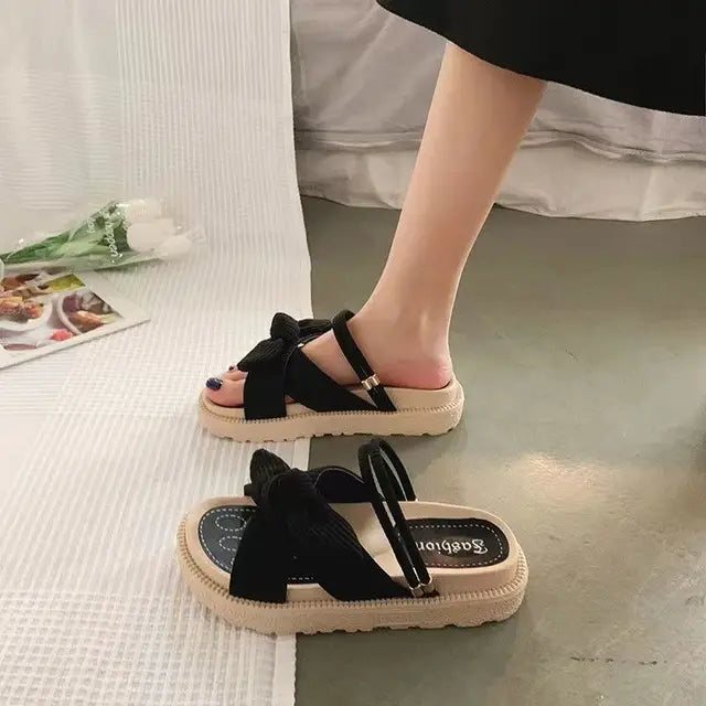 Espadrille sandals with straps