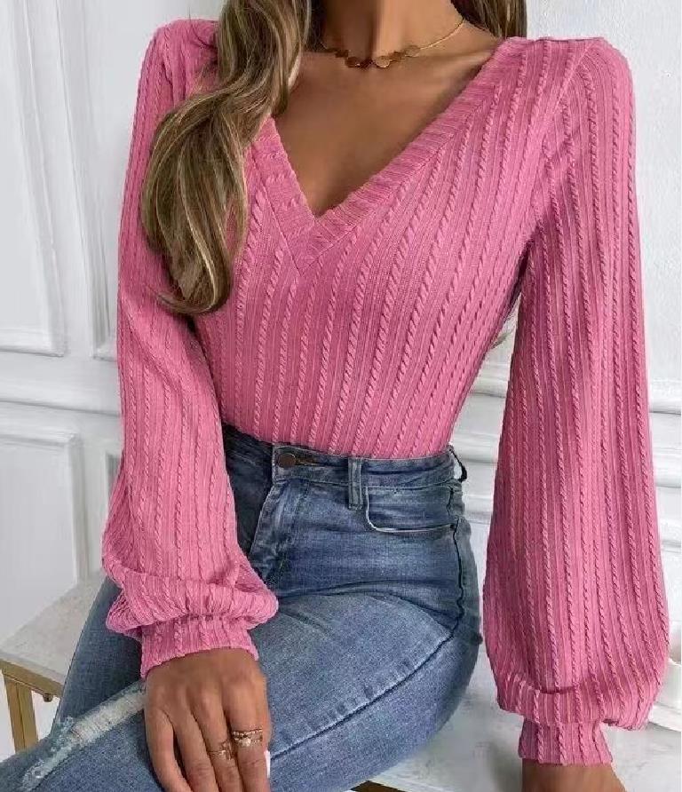 Women's fashion | Women's fashionable knitted tops with long sleeves and V-neckline