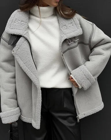 Cosy winter coat with inverted collar