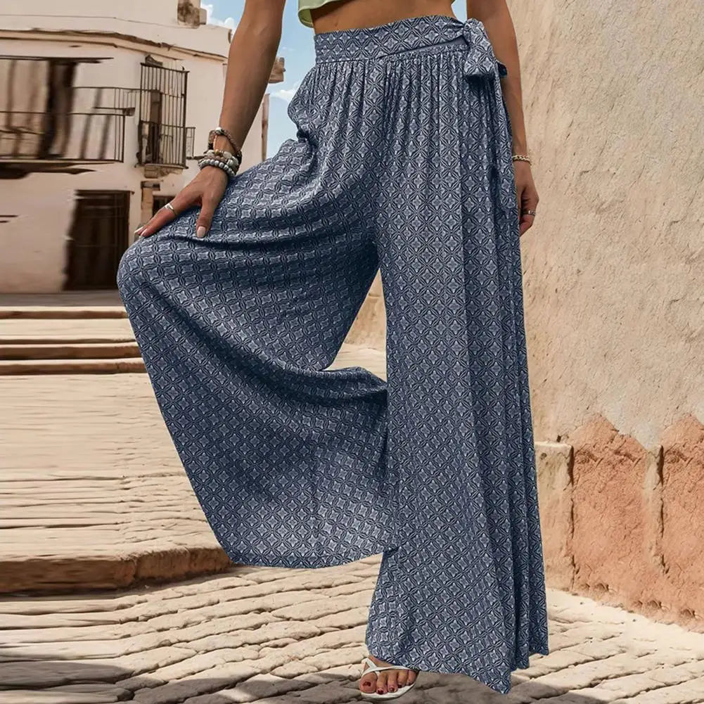 High-waisted wide trousers with print pattern