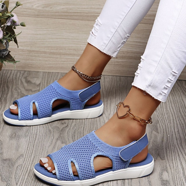 Women's sandals with breathable material