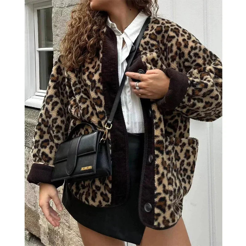 Claire - Casual Leopard Plush Jacket