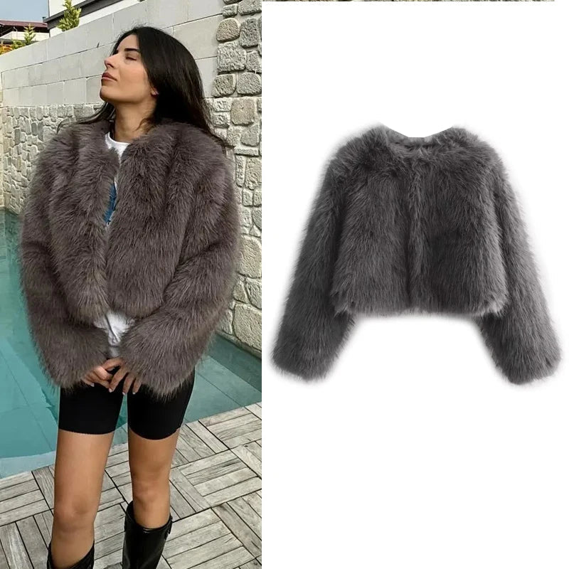 Kenzie - Elegant Plush Fur Coat