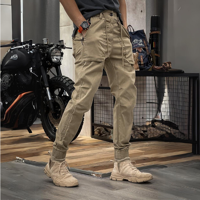 Stretchy cargo trousers