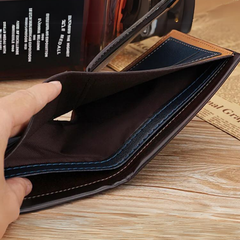 Ashton - Elegant wooden wallet with groove detail