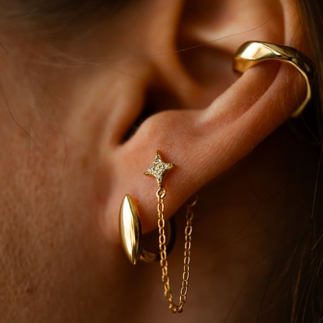 Tassel chain earring with star accent