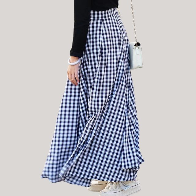 Maxi skirt with high waistband