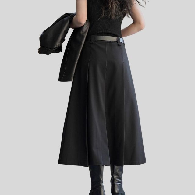 High-waisted skirt with A-line pleats