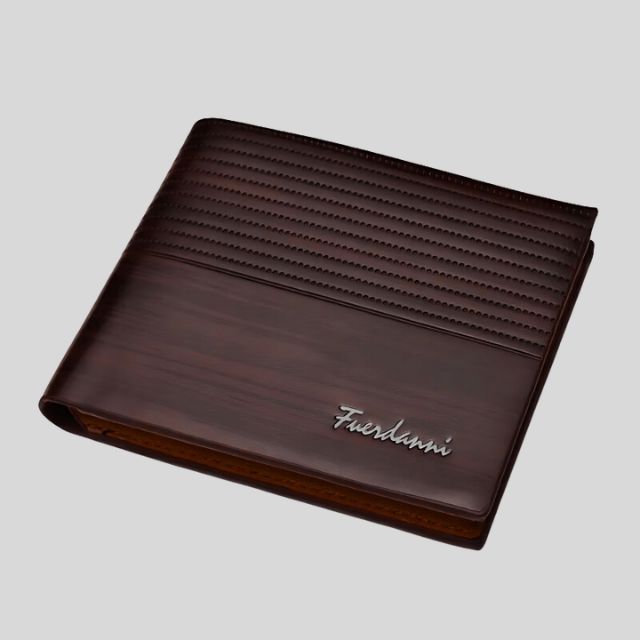 Ashton - Elegant wooden wallet with groove detail