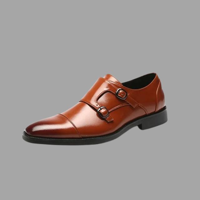 Elegant leather shoes with monk straps