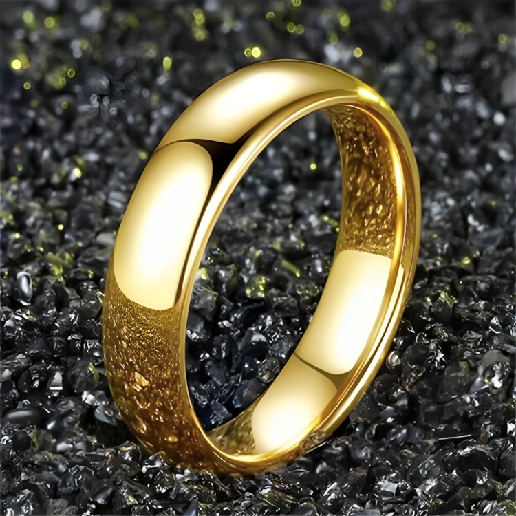 Elegant band ring with polished finish