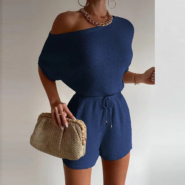 Anais - Shoulder-hugging romper