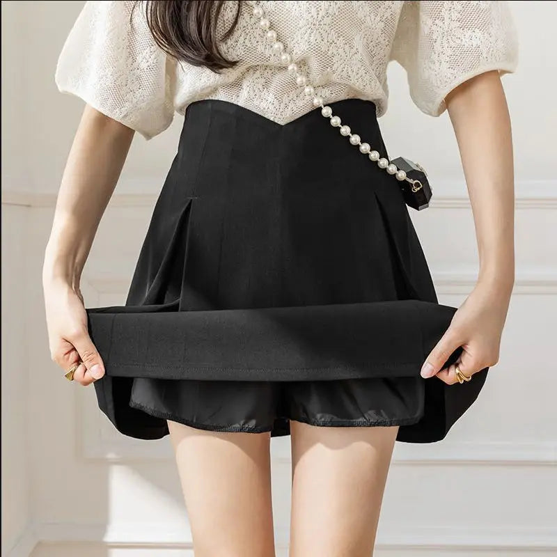 Skirt in Solid Colours For The Modern Woman