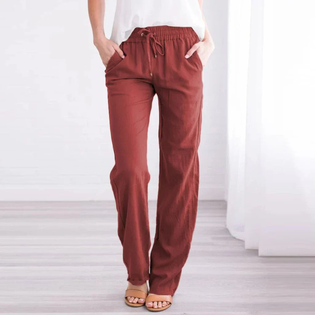 Loose trousers with wide leg and drawstring