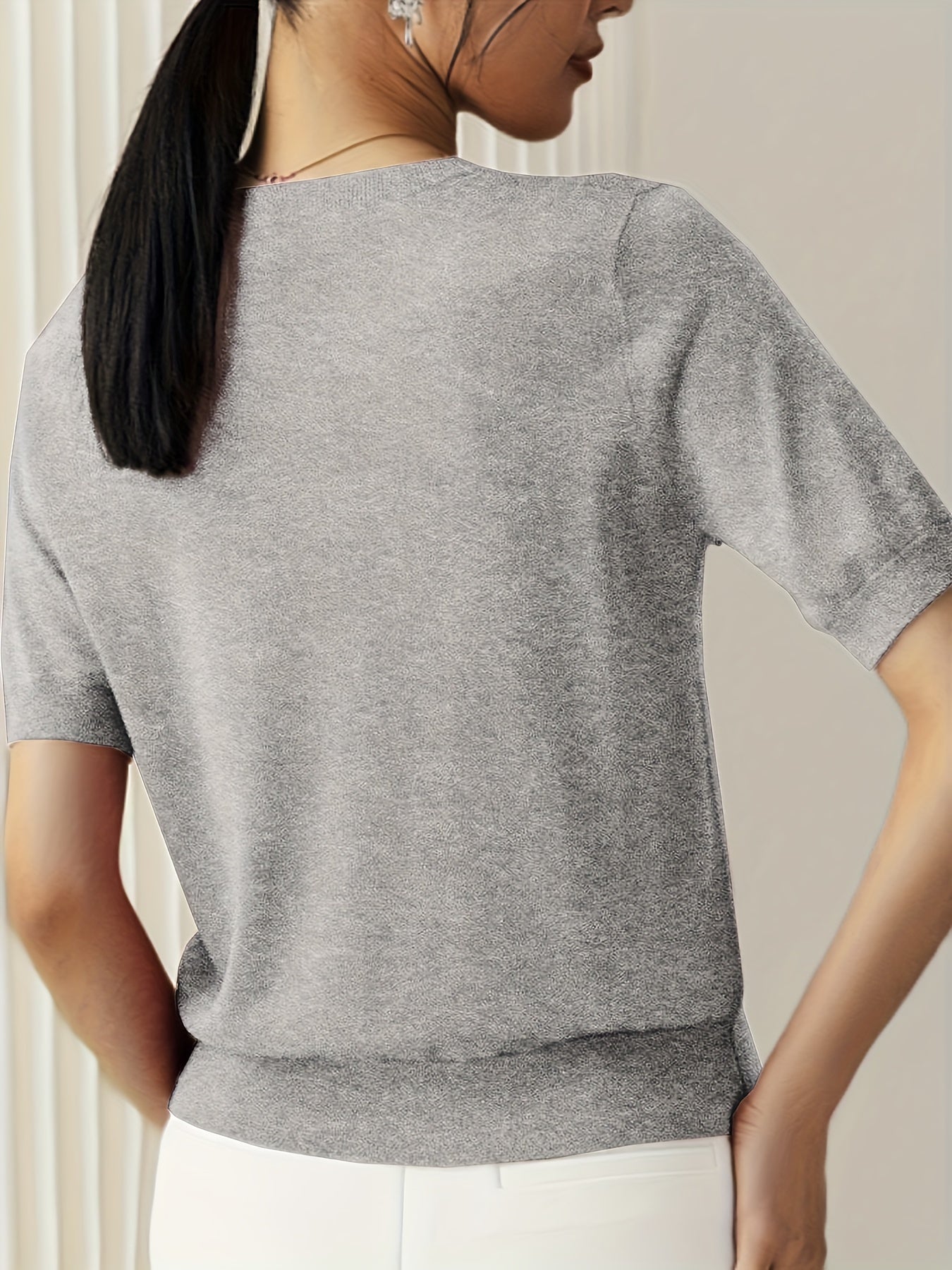 Casual short-sleeved jumper for spring and summer