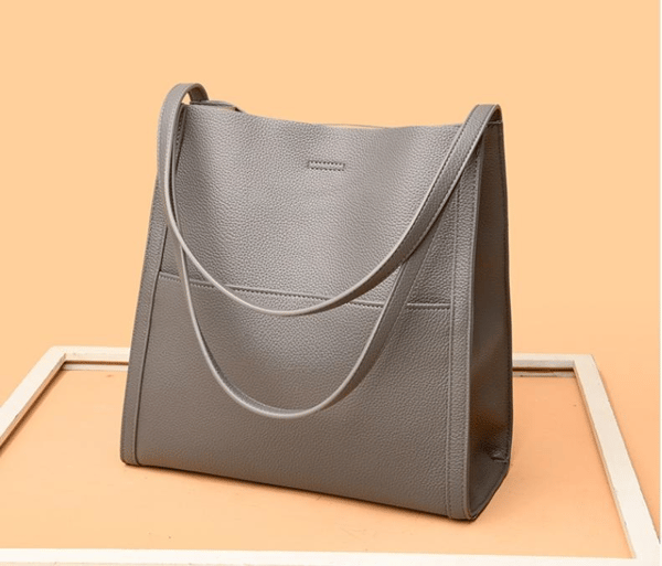 Orla - Top leather bag