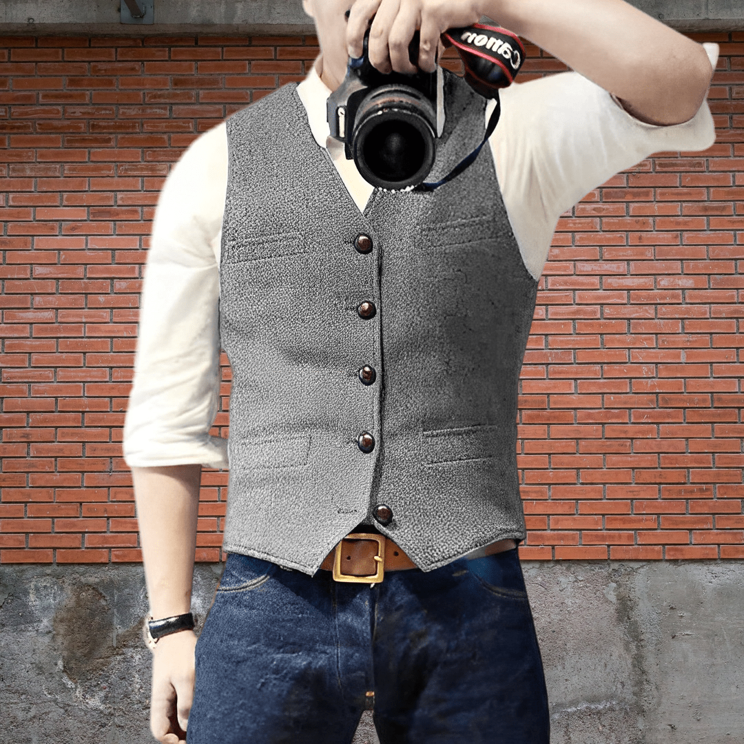 Fashionable men's waistcoat chaleco