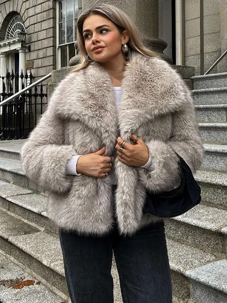 Ariah - Hip faux fur coat