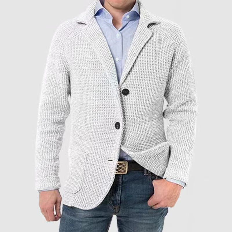 Elegant long-sleeved jacket with chapel pocket