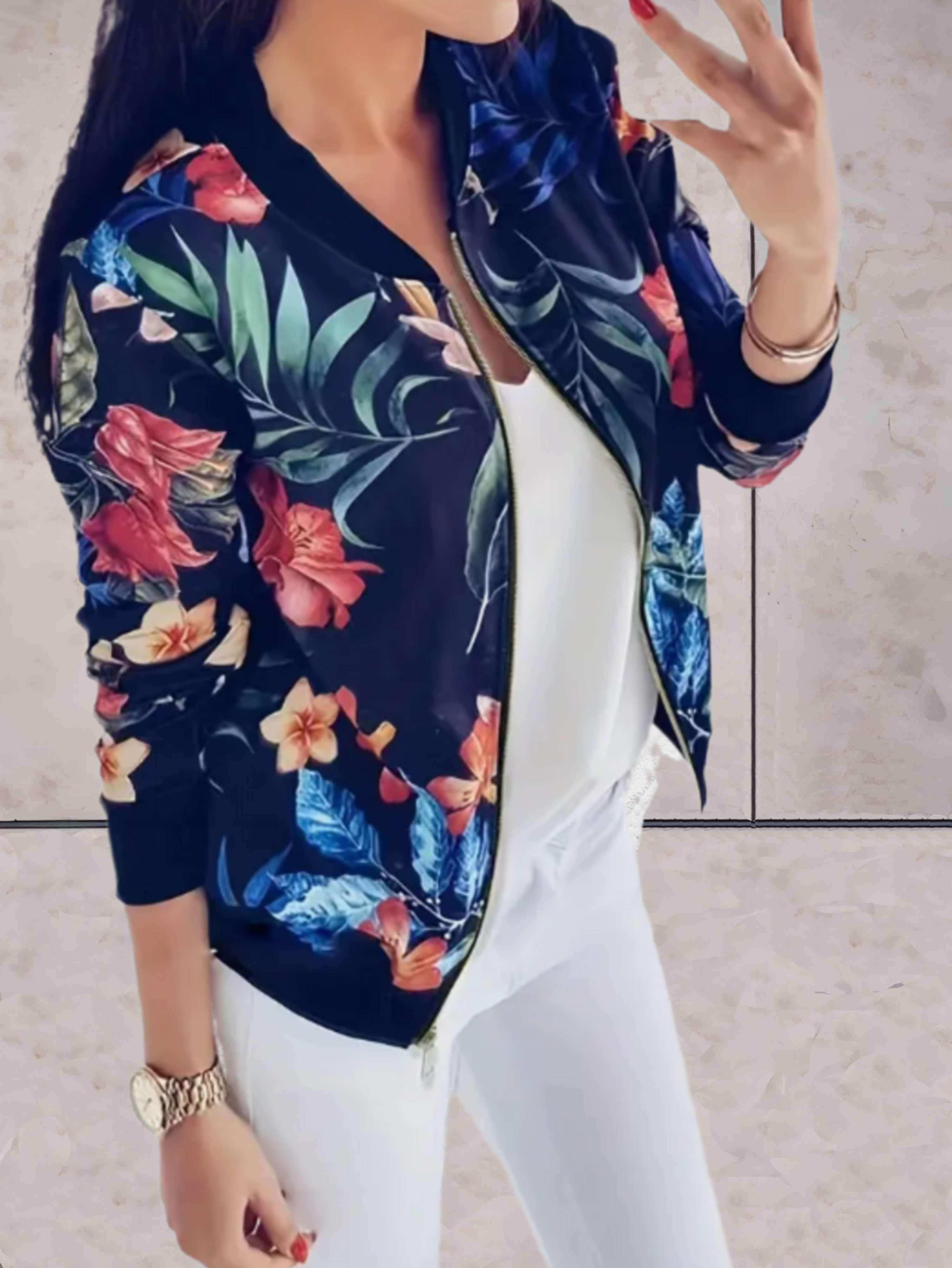 Beautifully cut spring jacket with zip and floral pattern