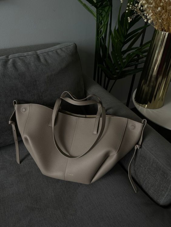 Clarise™ - Elegant leather bag