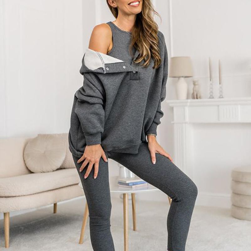 Comfortable and casual hoodie for women