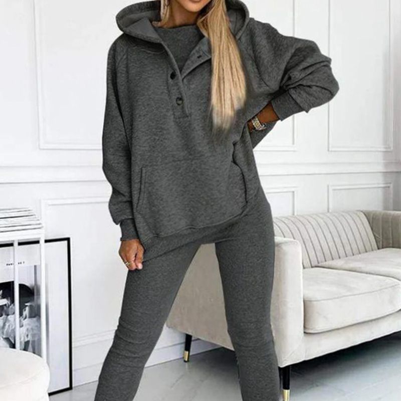 Comfortable and casual hoodie for women