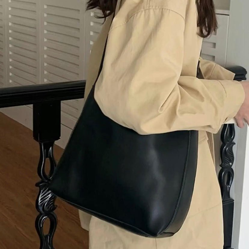 Versatile Bucket Bag